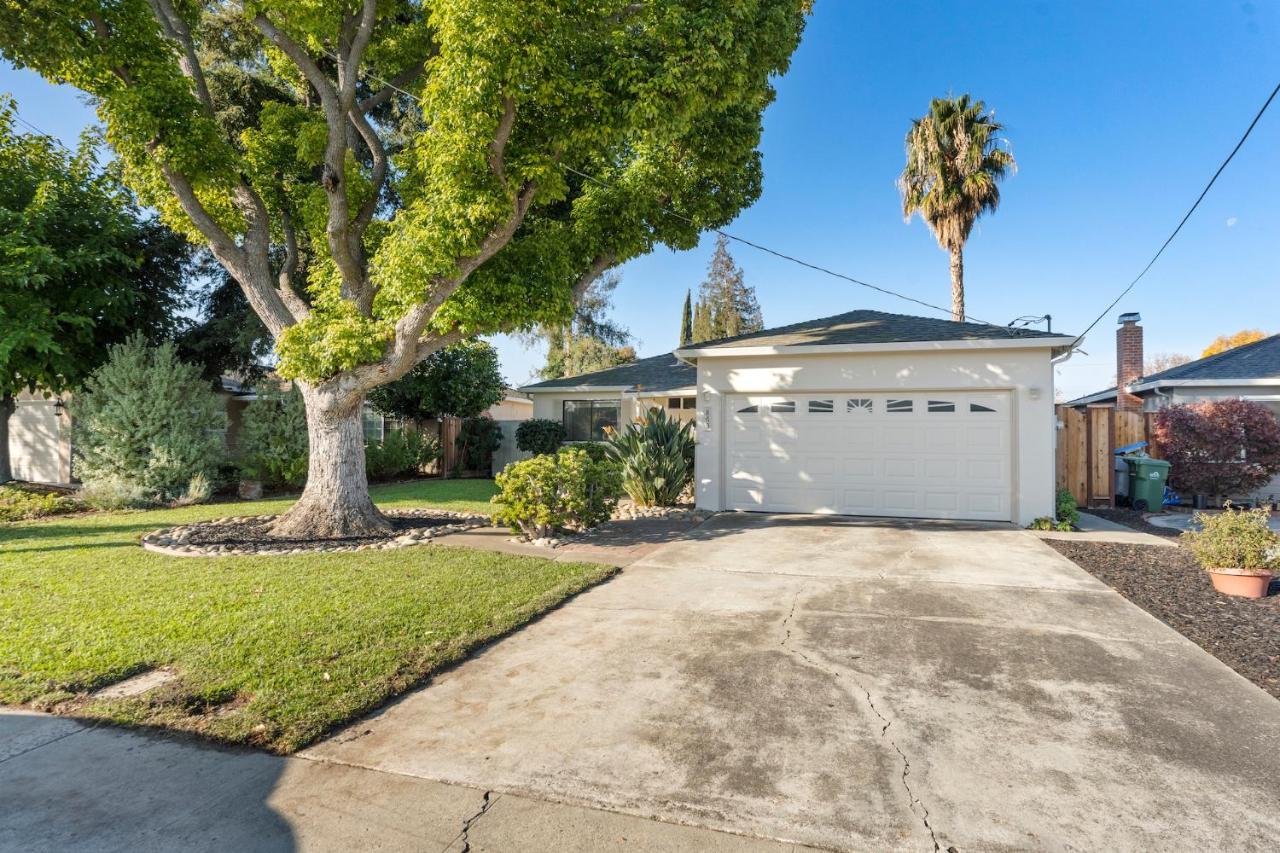 @ Marbella Lane - 3Br Suburban Escape Villa San Jose Exterior photo